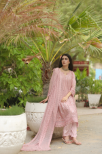 Blush Elegance - Image 4
